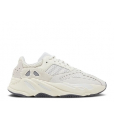 Women Yeezy Boost 700 Analog 2023